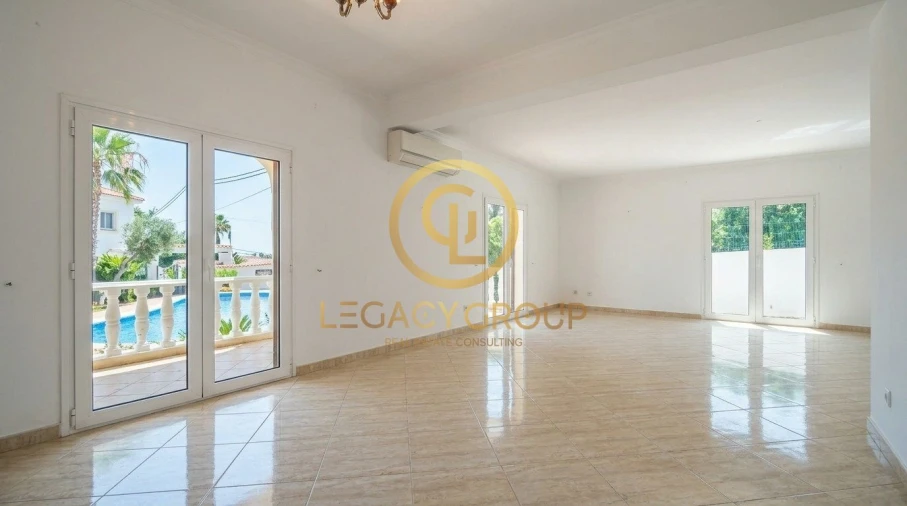 Moradia T5 para Venda em Loule (São Clemente) Foto 3