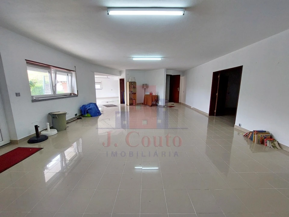 Moradia T4 para Venda em Bombarral e Vale Covo Foto 7