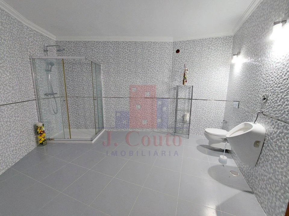 Moradia T4 para Venda em Bombarral e Vale Covo Foto 11