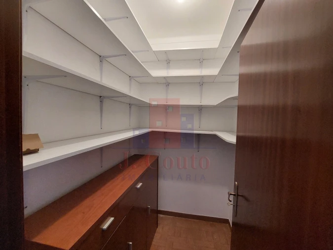 Moradia T4 para Venda em Bombarral e Vale Covo Foto 20