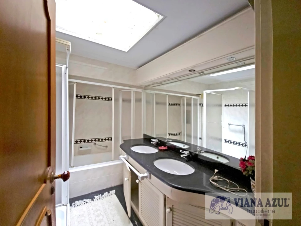 Moradia T4 para Venda em Santa Maria Maior e Monserrate e Meadela Foto 22