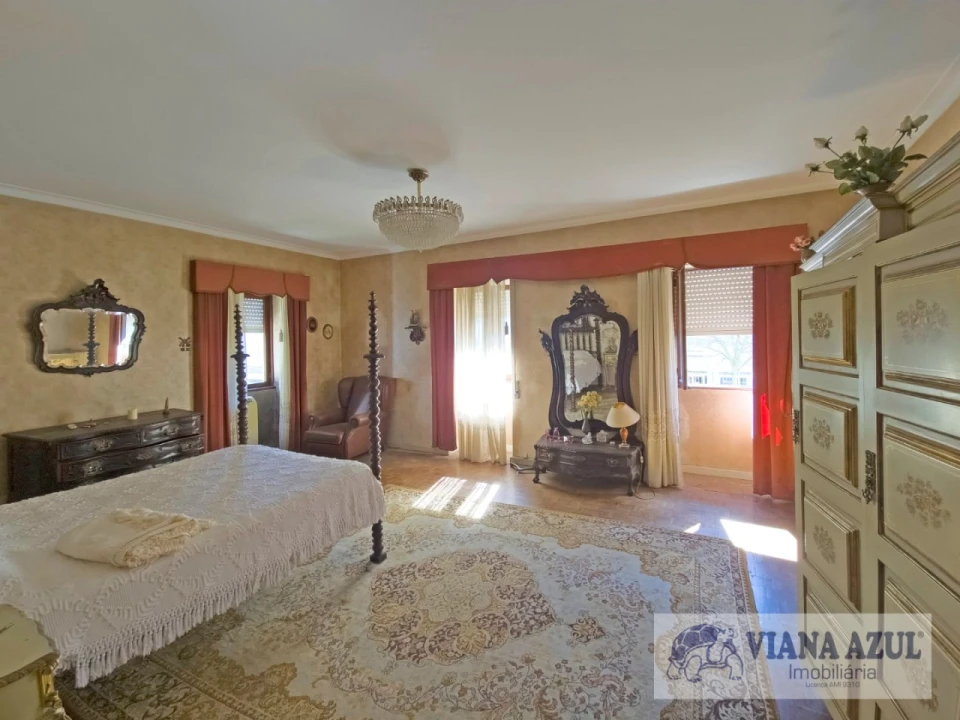 Moradia T4 para Venda em Santa Maria Maior e Monserrate e Meadela Foto 28