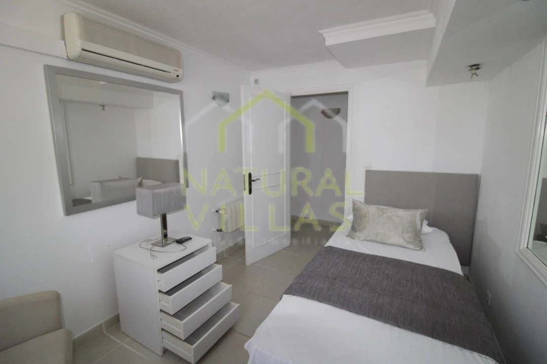 Moradia T4 para Venda em Almancil Foto 22