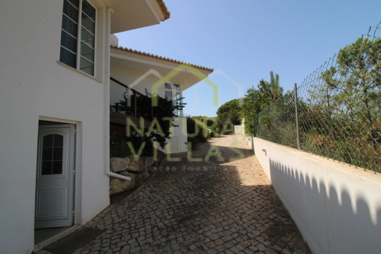 Moradia T4 para Venda em Almancil Foto 2