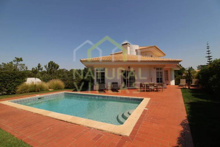 Moradia T4 para Venda em Almancil Foto 34