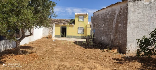 Moradia T3 para Venda em Moncarapacho e Fuseta