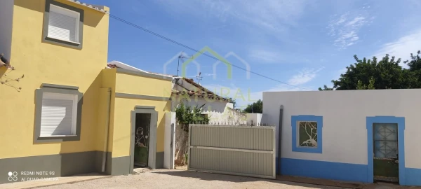 Moradia T3 para Venda em Moncarapacho e Fuseta