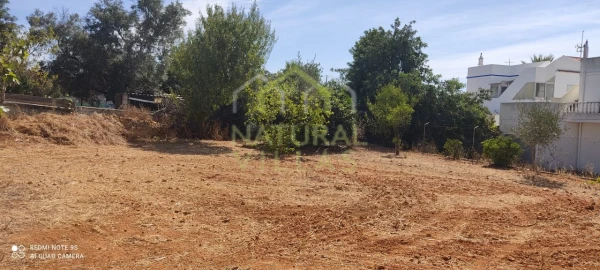 Moradia T3 para Venda em Moncarapacho e Fuseta