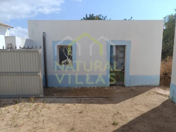 Moradia T3 para Venda em Moncarapacho e Fuseta