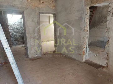 Moradia T3 para Venda em Moncarapacho e Fuseta