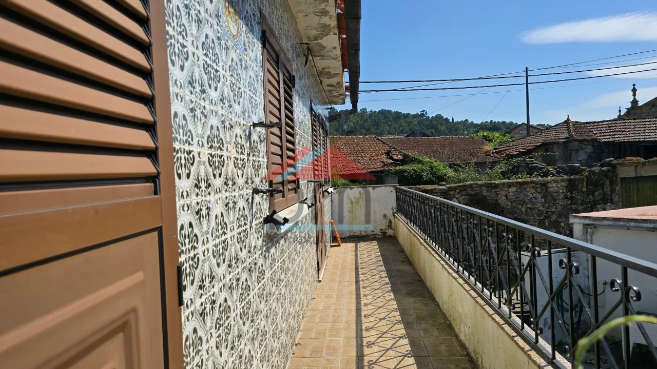 Moradia T3 para Venda em Gave Foto 8