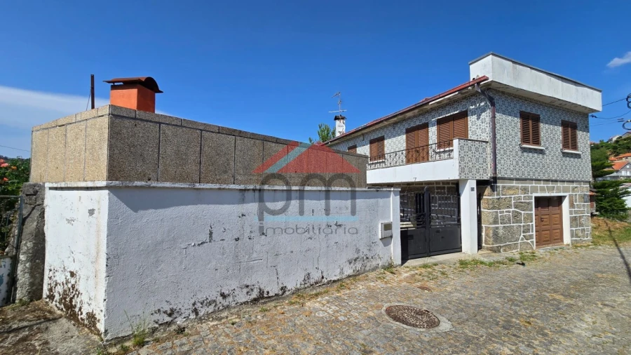 Moradia T3 para Venda em Gave Foto 3