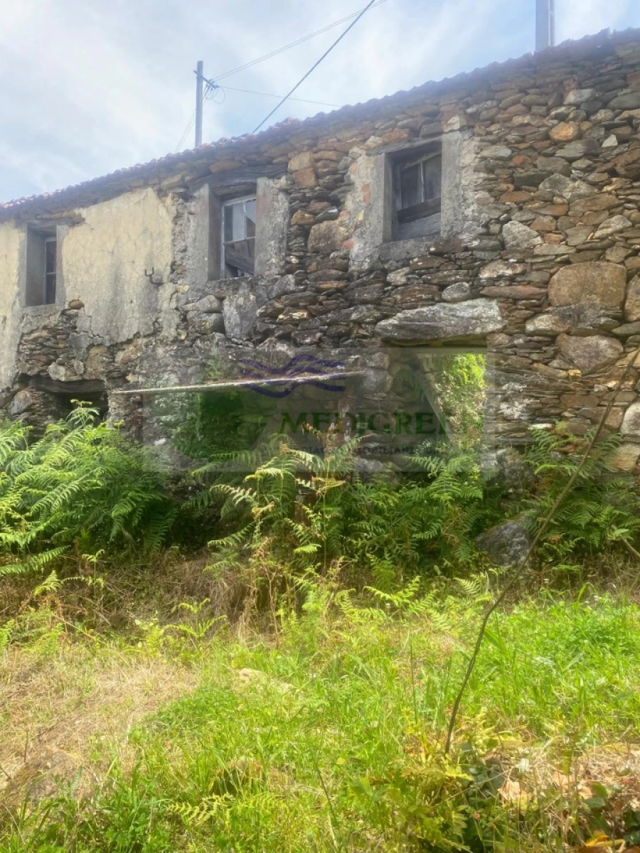 Moradia para Venda em Silva Escura e Dornelas Foto 2