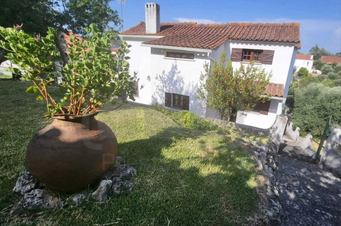 Moradia T3 para Venda em Carregueiros Foto 3