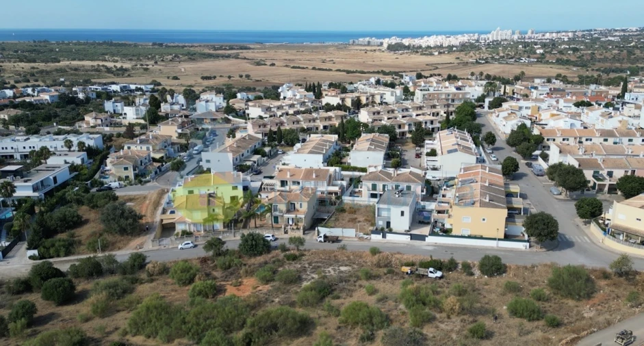 Moradia T3 para Venda em Alcantarilha e Pêra Foto 3