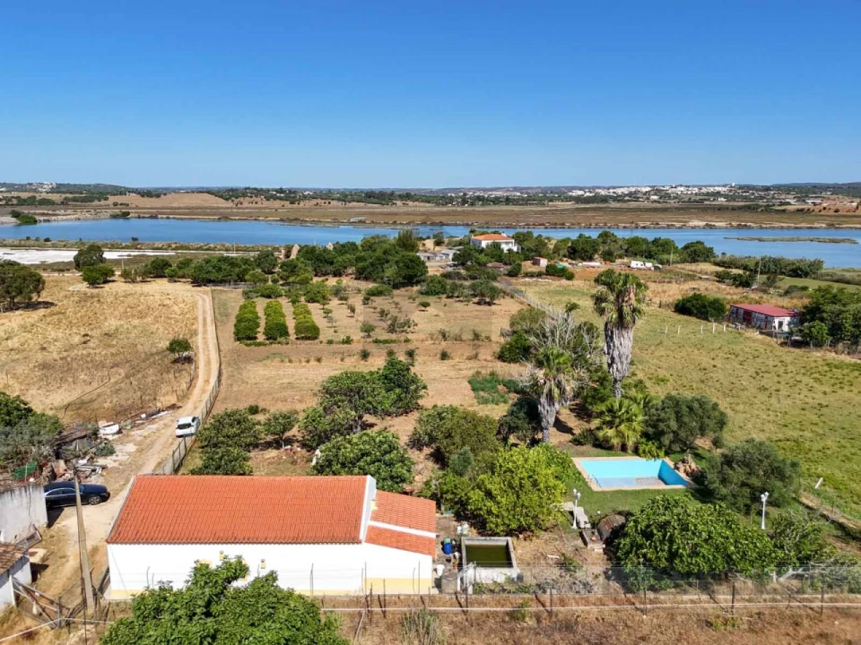 Quinta T2 para Venda em Alvor Foto 1