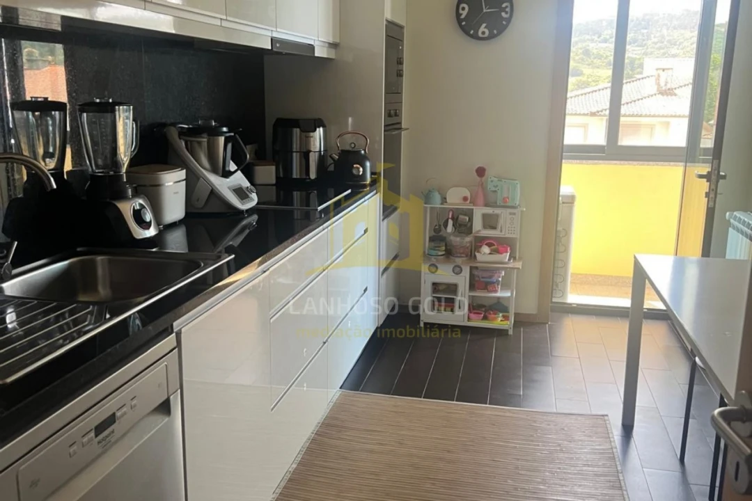 Apartamento T3 para Venda em Salto Foto 3