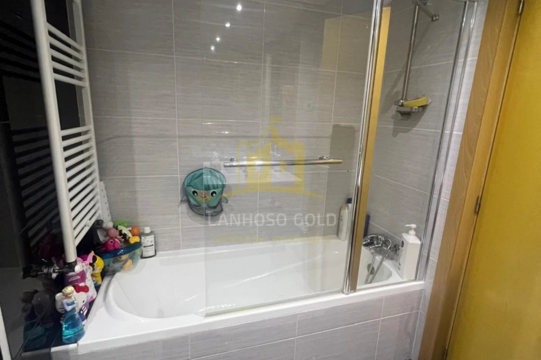 Apartamento T3 para Venda em Salto Foto 24