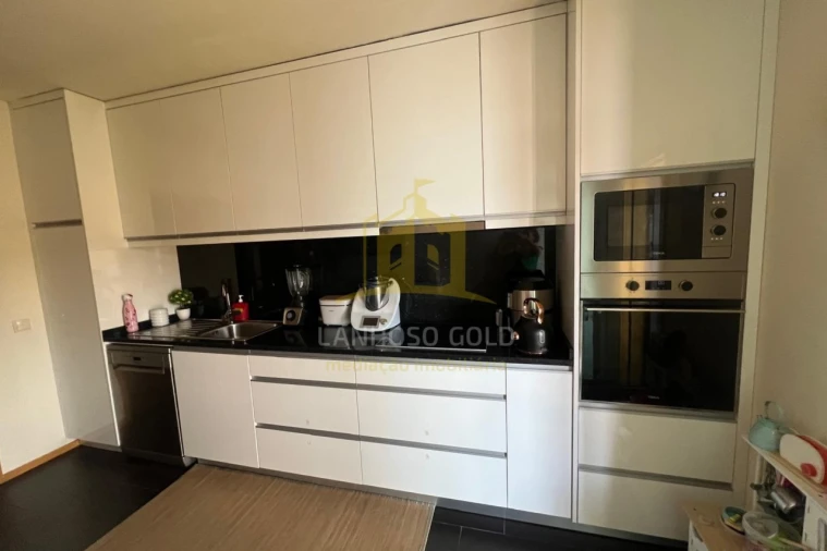 Apartamento T3 para Venda em Salto Foto 4