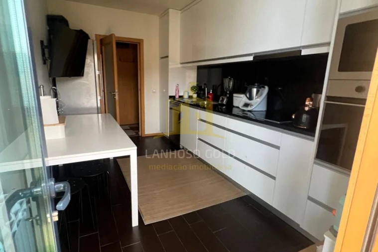 Apartamento T3 para Venda em Salto Foto 5
