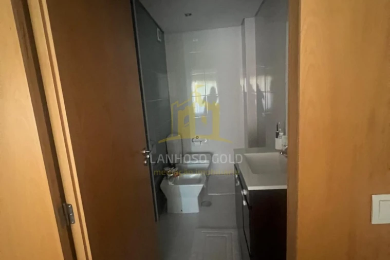 Apartamento T3 para Venda em Salto Foto 16