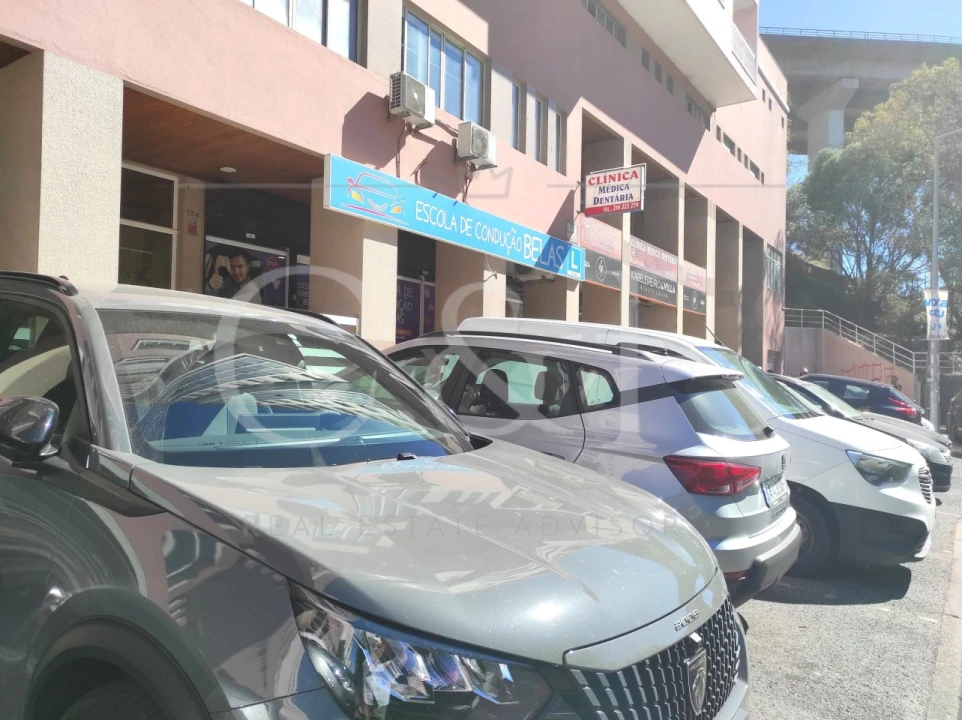 Apartamento T1 para Venda em Queluz e Belas Foto 16