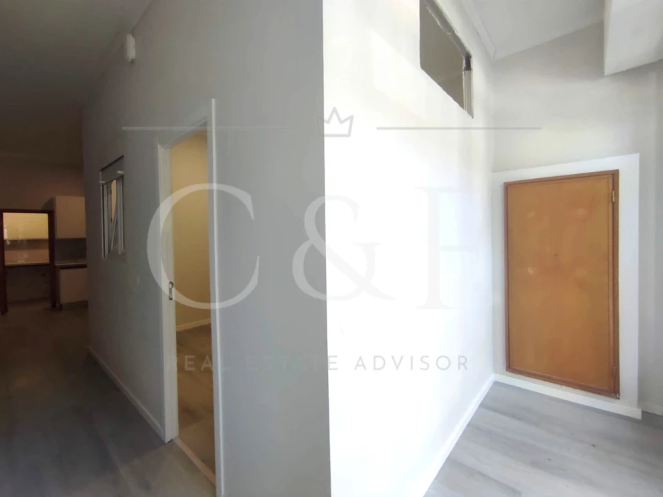 Apartamento T1 para Venda em Queluz e Belas Foto 2