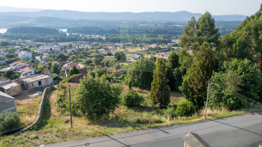 Terreno para Venda em Gondarem Foto 3