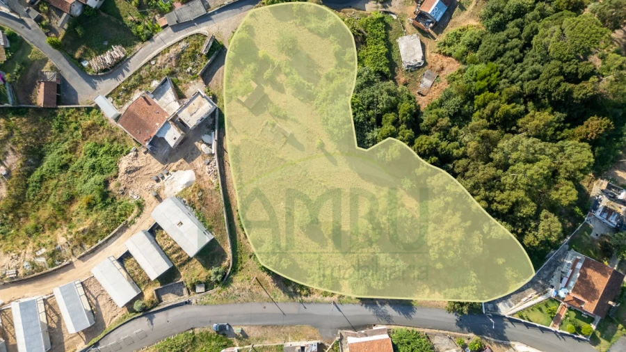 Terreno para Venda em Gondarem Foto 2