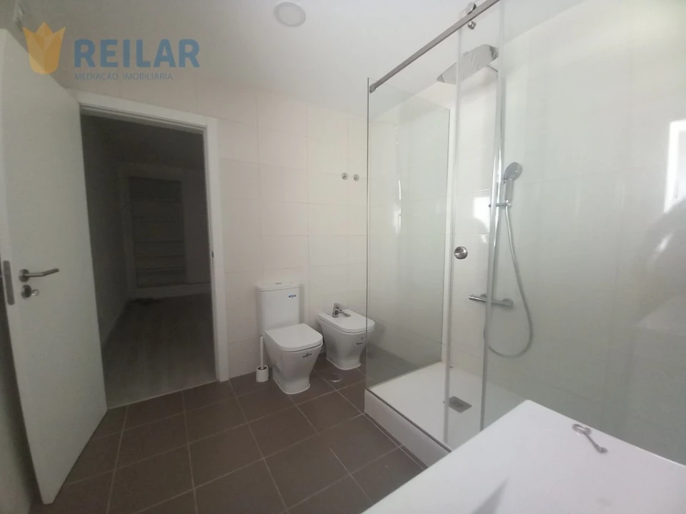 Apartamento T4 para Venda em Castanheira do Ribatejo e Cachoeiras Foto 20