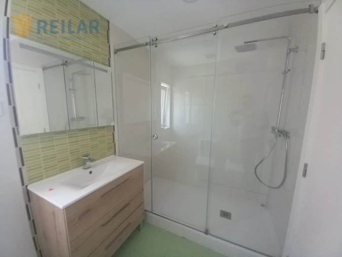 Apartamento T4 para Venda em Castanheira do Ribatejo e Cachoeiras Foto 6