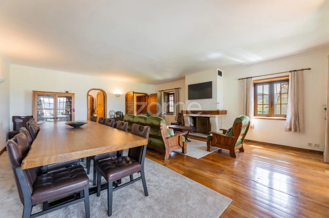 Moradia T6 para Venda em Ventosa e Cova Foto 7