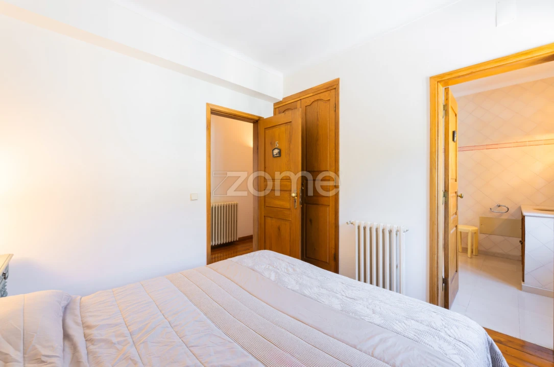 Moradia T6 para Venda em Ventosa e Cova Foto 37