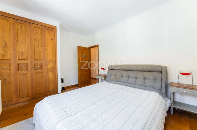 Moradia T6 para Venda em Ventosa e Cova Foto 30