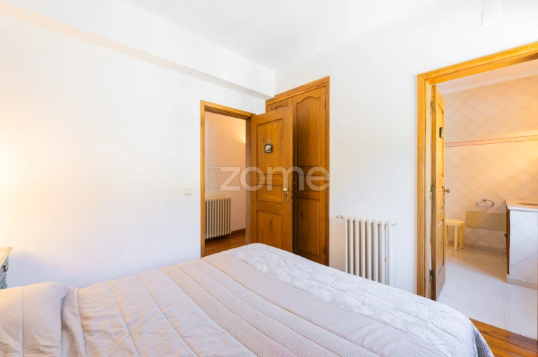 Moradia T6 para Venda em Ventosa e Cova Foto 37