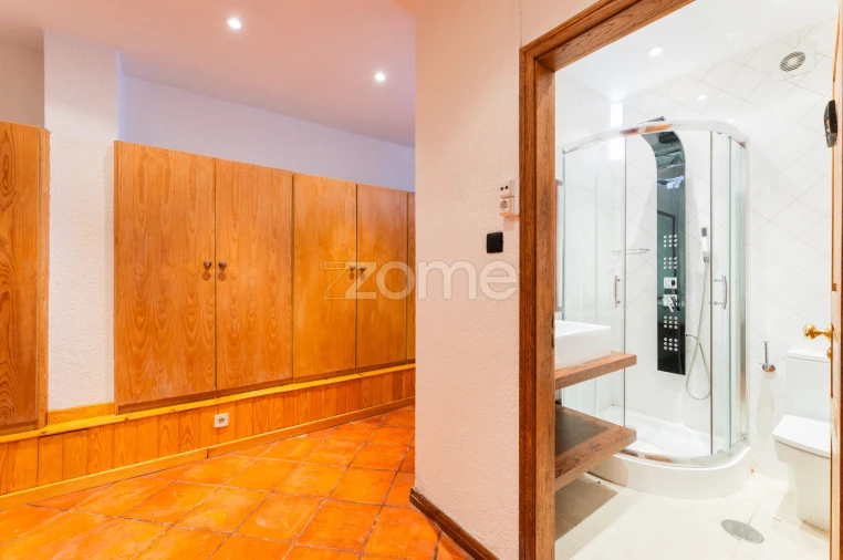 Moradia T6 para Venda em Ventosa e Cova Foto 41