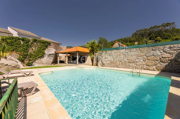 Moradia T6 para Venda em Ventosa e Cova Foto 14