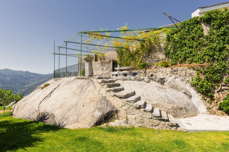 Moradia T6 para Venda em Ventosa e Cova Foto 52