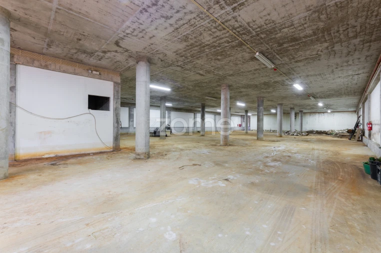 Terreno Comércio / Armazém para Arrendamento em Merelim (São Pedro) e Frossos Foto 20