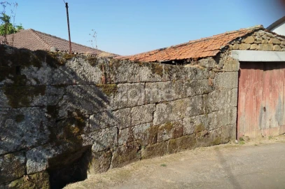 Moradia T6 para Venda em Barreiros e Cepões