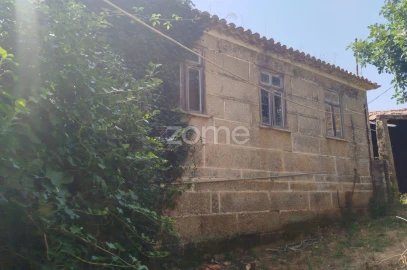 Moradia T6 para Venda em Barreiros e Cepões