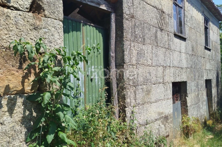 Moradia T6 para Venda em Barreiros e Cepões Foto 4