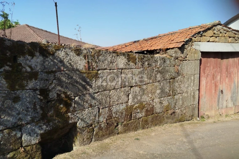Moradia T6 para Venda em Barreiros e Cepões Foto 6