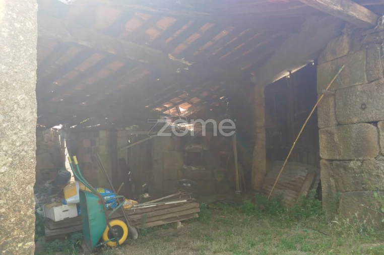 Moradia T6 para Venda em Barreiros e Cepões Foto 8