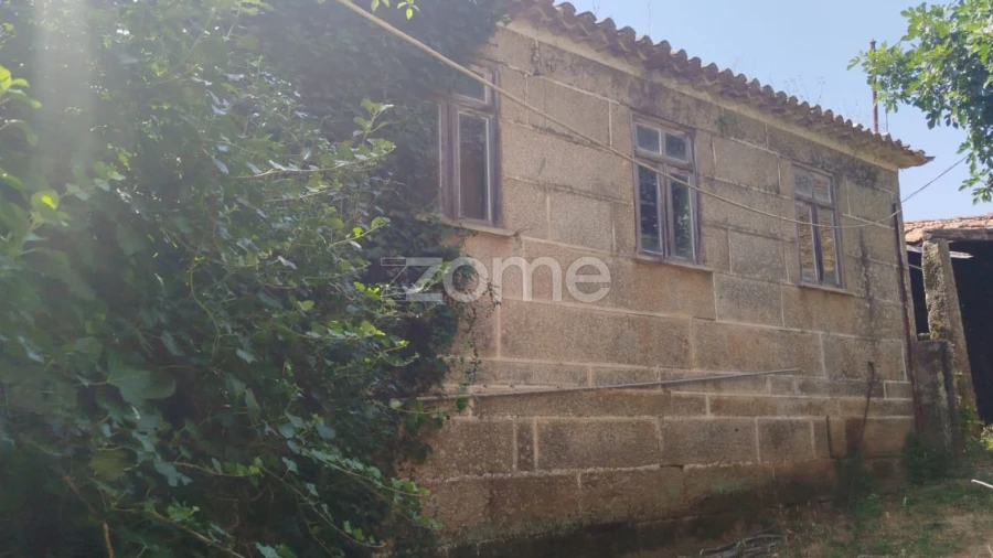 Moradia T6 para Venda em Barreiros e Cepões