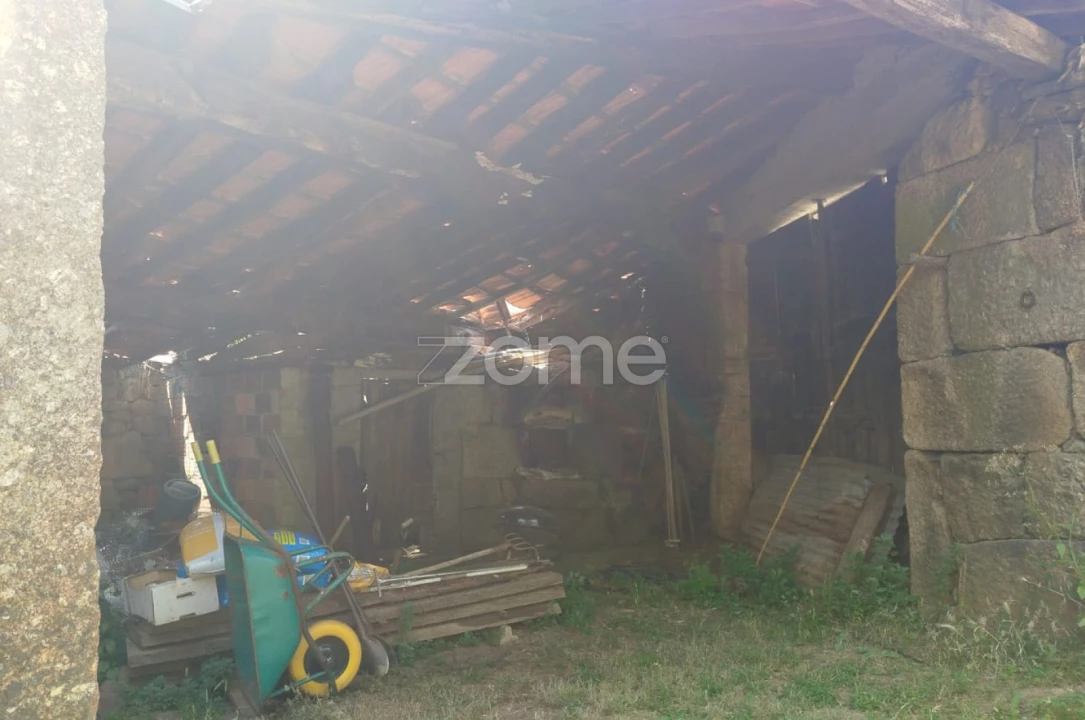 Moradia T6 para Venda em Barreiros e Cepões Foto 8