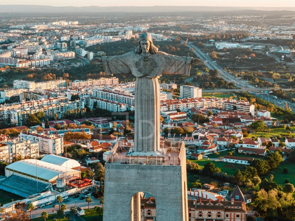 Apartamento T2 para Venda em Almada, Cova da Piedade, Pragal e Cacilhas Foto 13