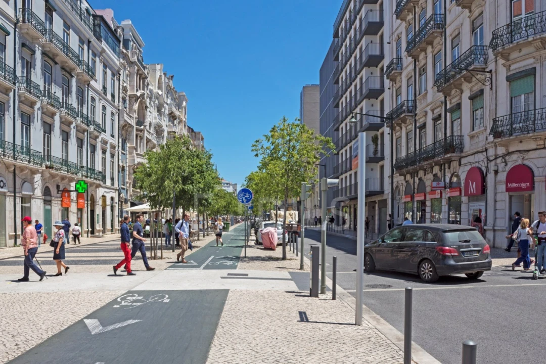 Apartamento T2 para Venda em Arroios Foto 18