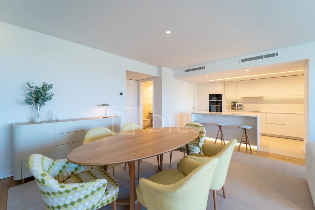 Apartamento T4 para Venda em Canidelo Foto 1