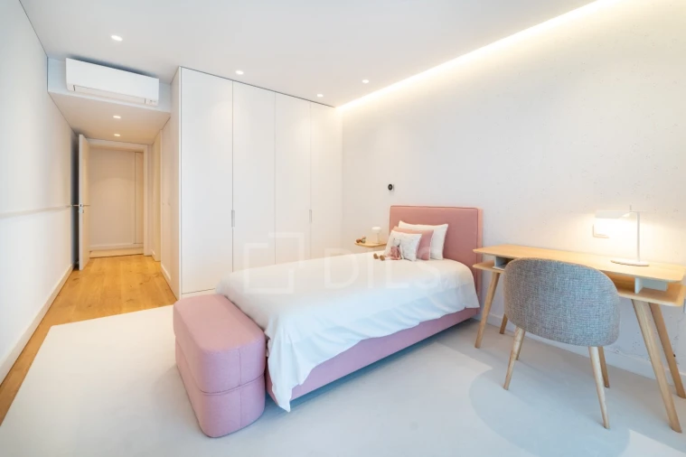 Apartamento T4 para Venda em Canidelo Foto 13